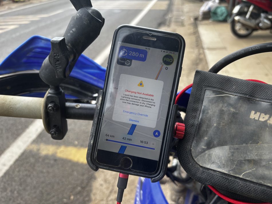 iphone charging not available when wet
