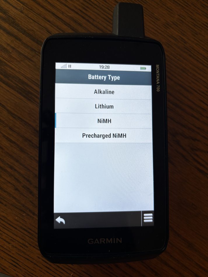 garmin montana aa battery pack setting